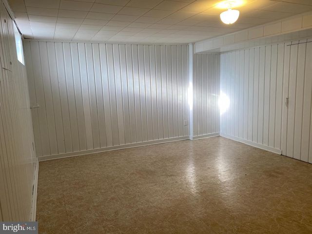 1047 N MONROE ST, Arlington, VA 22201