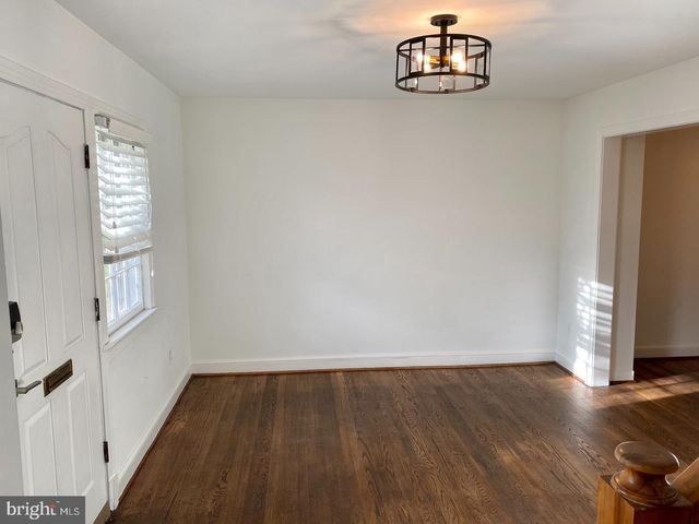 1047 N MONROE ST, Arlington, VA 22201