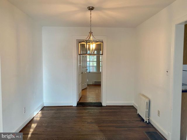 1047 N MONROE ST, Arlington, VA 22201