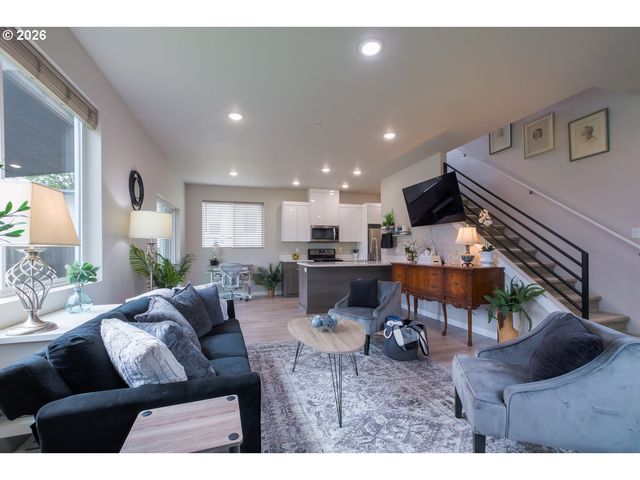 212 Nw 18TH Ave, Camas, WA 98607