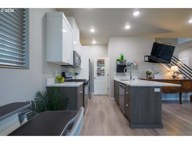 212 Nw 18TH Ave, Camas, WA 98607