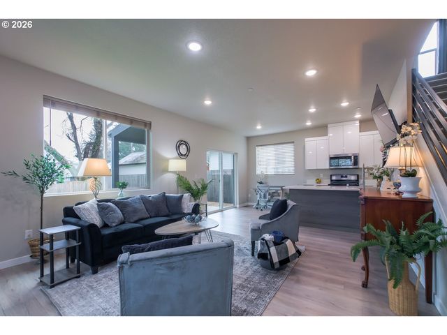212 Nw 18TH Ave, Camas, WA 98607