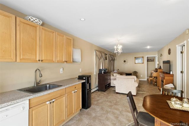 346 Avenue C, Ronkonkoma, NY 11779
