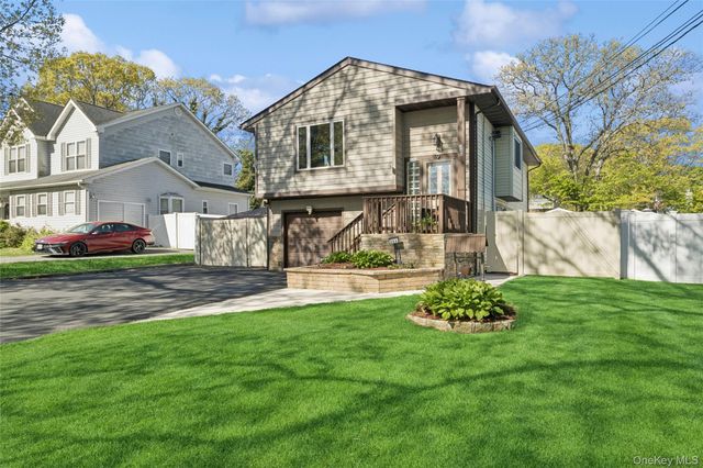 346 Avenue C, Ronkonkoma, NY 11779