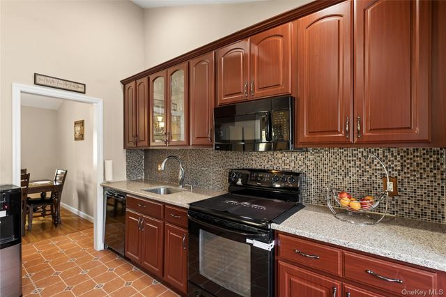 346 Avenue C, Ronkonkoma, NY 11779