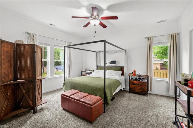 119 Vincent DR, Moyock, NC 27958