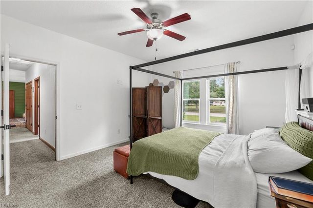 119 Vincent DR, Moyock, NC 27958