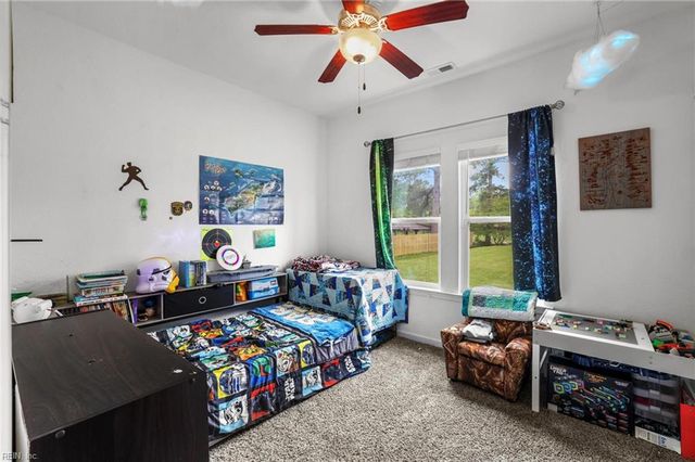 119 Vincent DR, Moyock, NC 27958