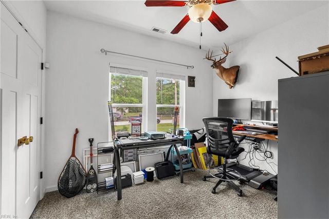 119 Vincent DR, Moyock, NC 27958