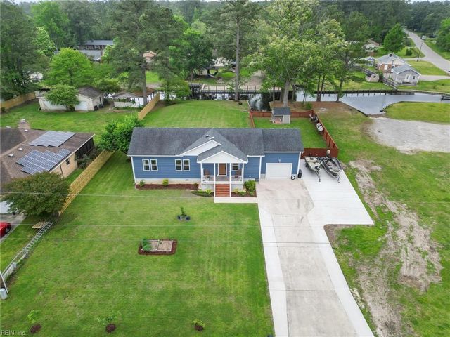 119 Vincent DR, Moyock, NC 27958