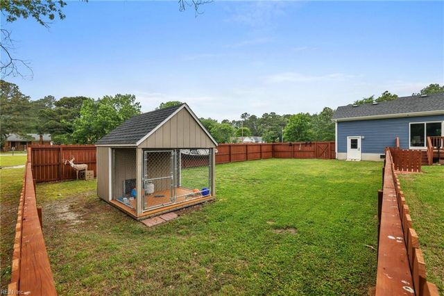 119 Vincent DR, Moyock, NC 27958