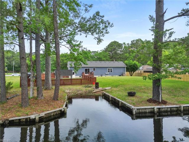 119 Vincent DR, Moyock, NC 27958