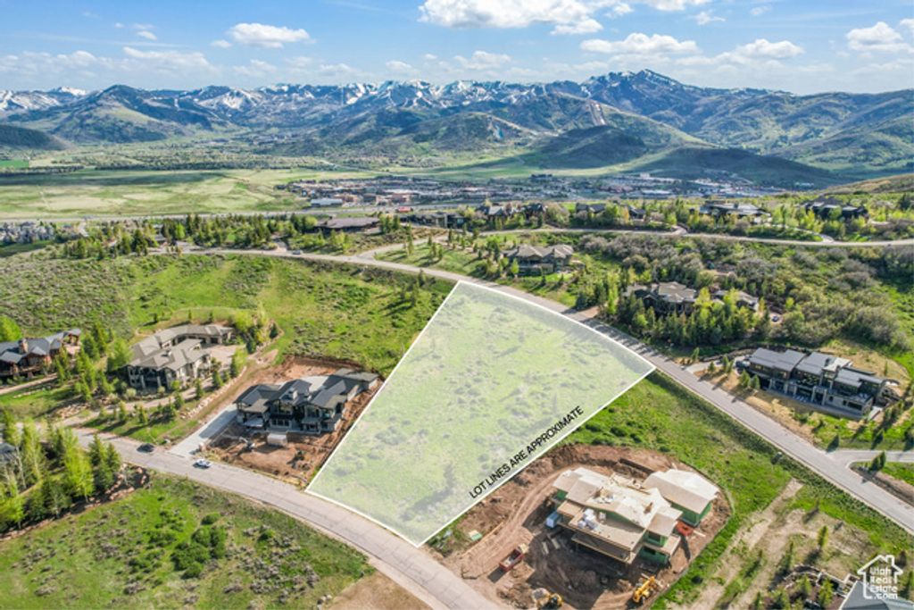 7153 Lupine Dr Unit 101, Park City, UT 84098