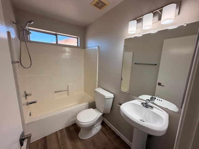 7611 W Cinnabar Avenue, Peoria, AZ 85345