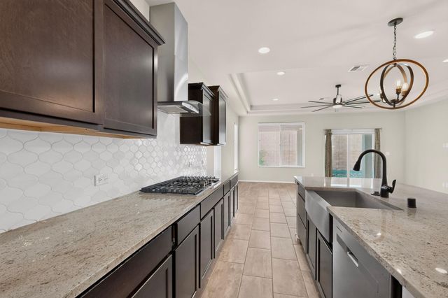 4276 Crowned Eagle Loop NE, Rio Rancho, NM 87144