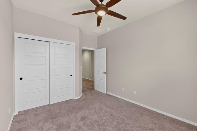 4276 Crowned Eagle Loop NE, Rio Rancho, NM 87144