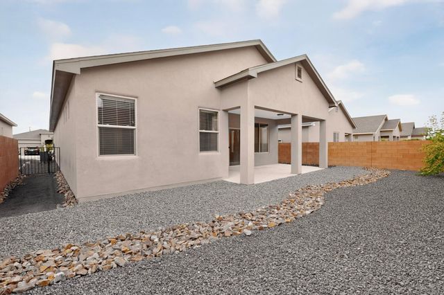 4276 Crowned Eagle Loop NE, Rio Rancho, NM 87144