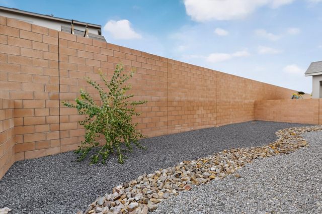 4276 Crowned Eagle Loop NE, Rio Rancho, NM 87144