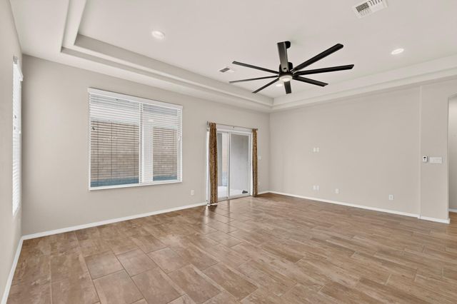 4276 Crowned Eagle Loop NE, Rio Rancho, NM 87144