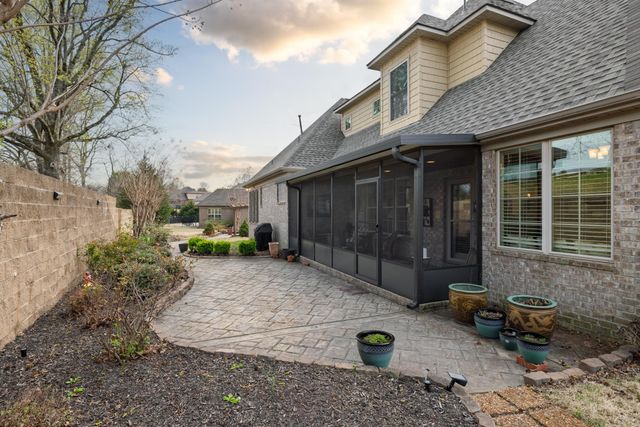 104 LOCHMEADE DR, Atoka, TN 38004