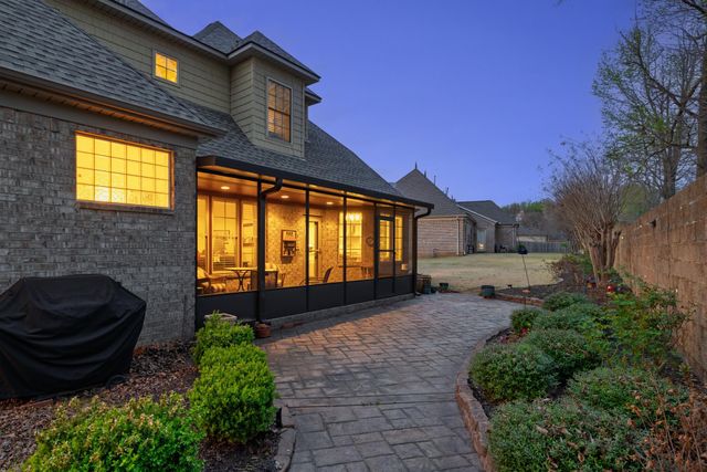 104 LOCHMEADE DR, Atoka, TN 38004