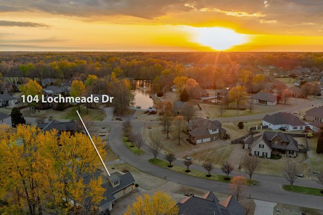 104 LOCHMEADE DR, Atoka, TN 38004
