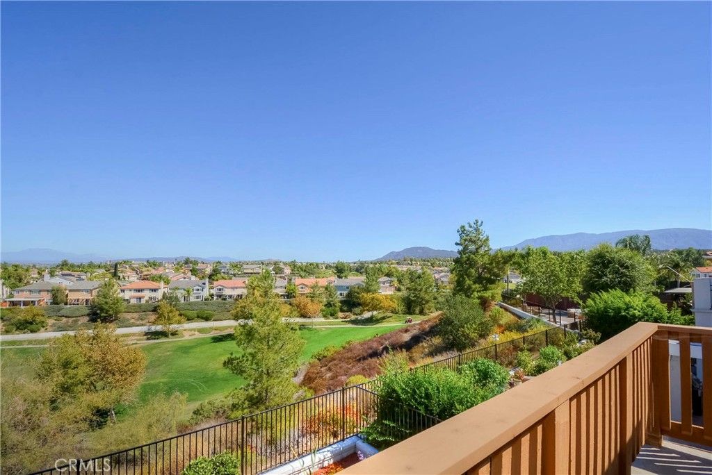 45316 Saint Tisbury, Temecula, CA 92592 — exterior