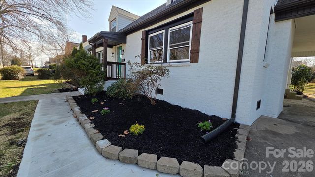 404 S Mulberry Street, Cherryville, NC 28021