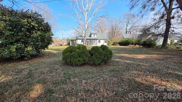 404 S Mulberry Street, Cherryville, NC 28021