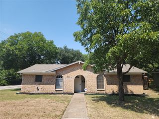 7501 Deaver Drive, North Richland Hills, TX 76180