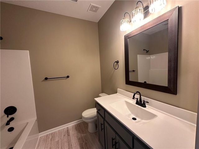1104 S Oak Street, Plattsburg, MO 64477