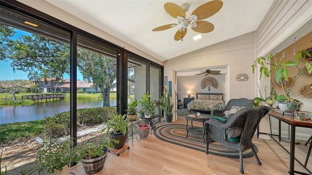 6048 WILSHIRE BOULEVARD 2, Sarasota, FL 34238