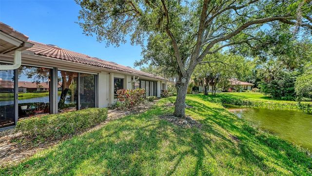 6048 WILSHIRE BOULEVARD 2, Sarasota, FL 34238