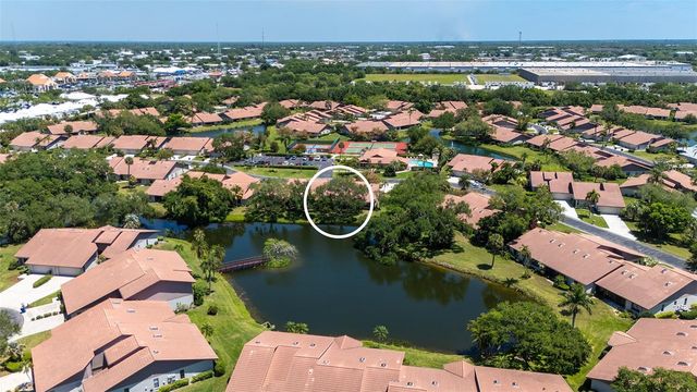 6048 WILSHIRE BOULEVARD 2, Sarasota, FL 34238