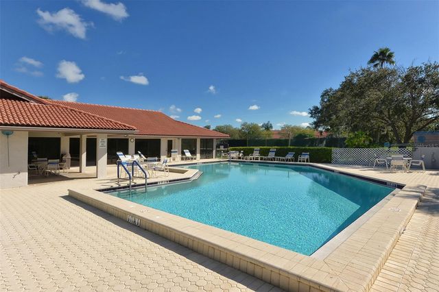 6048 WILSHIRE BOULEVARD 2, Sarasota, FL 34238