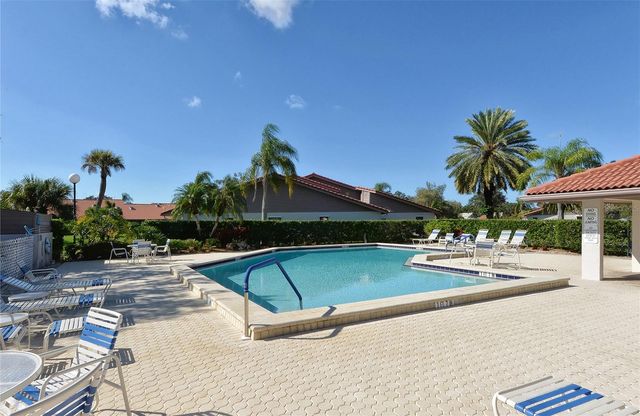 6048 WILSHIRE BOULEVARD 2, Sarasota, FL 34238