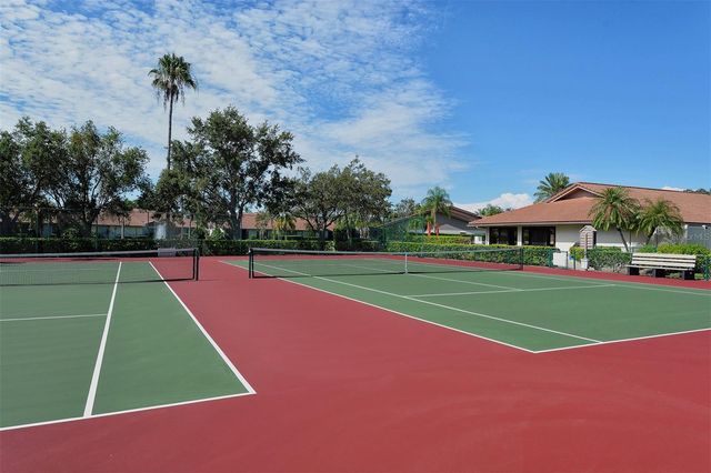 6048 WILSHIRE BOULEVARD 2, Sarasota, FL 34238
