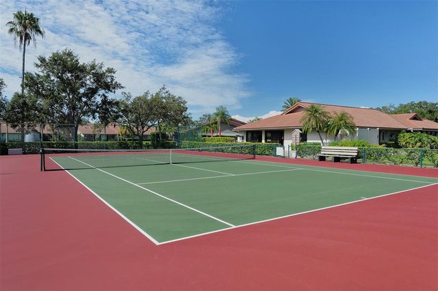 6048 WILSHIRE BOULEVARD 2, Sarasota, FL 34238