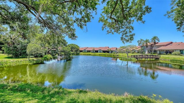 6048 WILSHIRE BOULEVARD 2, Sarasota, FL 34238