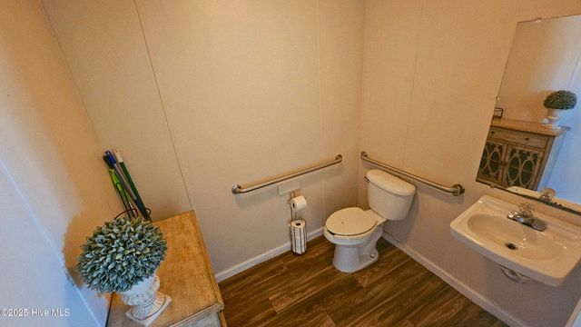 6020 Richlands Highway, Jacksonville, NC 28540