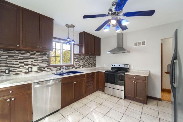 4123 N 71st STREET, Milwaukee, WI 53216