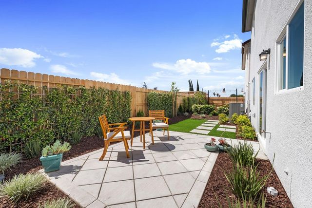 445 Lemongrass St, Turlock, CA 95380