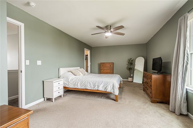 5471 Lucknow Drive, Clay, NY 13041