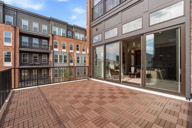 1208B Hawkins St, Nashville, TN 37203