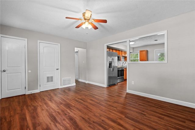 263 Marchmont Drive, Fairborn, OH 45324