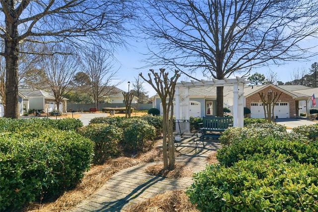 4027 Cottage Oaks Drive, Acworth, GA 30101