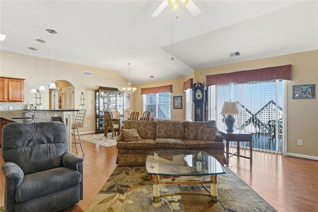 4027 Cottage Oaks Drive, Acworth, GA 30101