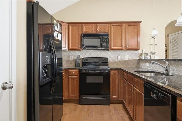 4027 Cottage Oaks Drive, Acworth, GA 30101