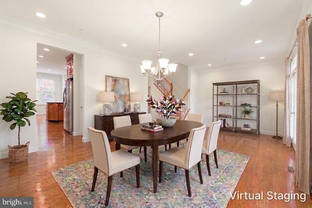 Image 13 of property listing at 184 AUTUMN VIEW DR, Gaithersburg, MD 20878