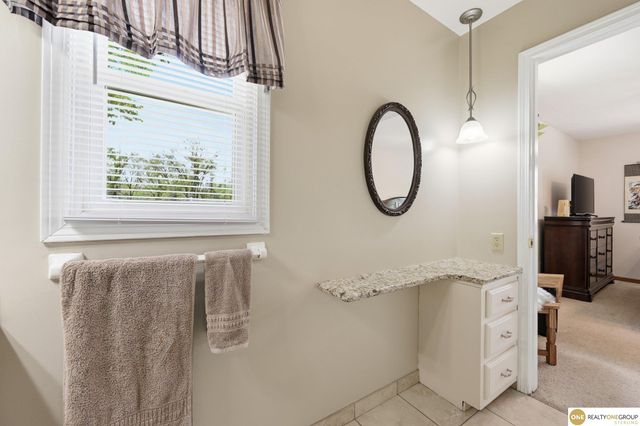 62 lakewood villa Street, Council Bluffs, IA 51501